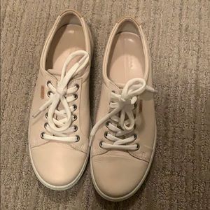Ecco Soft 7 Sneakers - size 8
